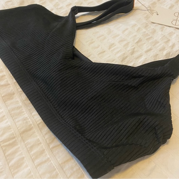 NWT Ribbed Bikini Top - Picture 2 of 7
